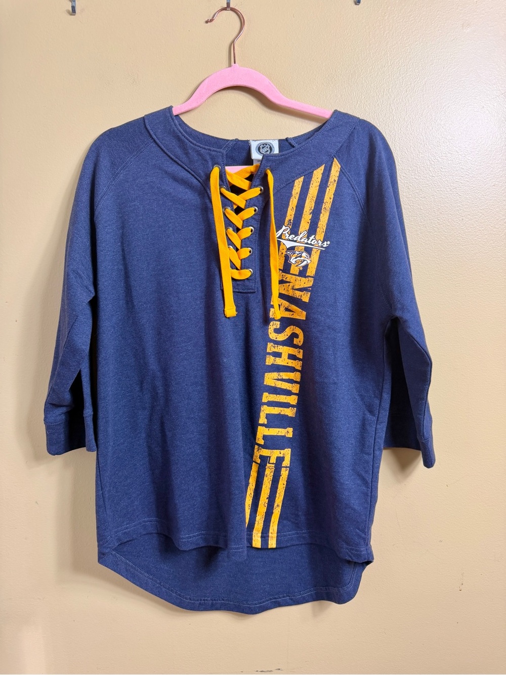 NHL Nashville predators 3/4 sleeve lace up tee Blue Gray. Large.